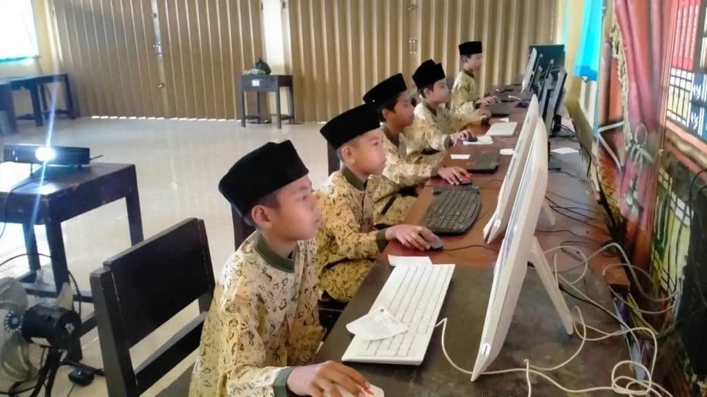 MI Sirajul Huda Jadi Pilot Project Ujian Berbasis CBT